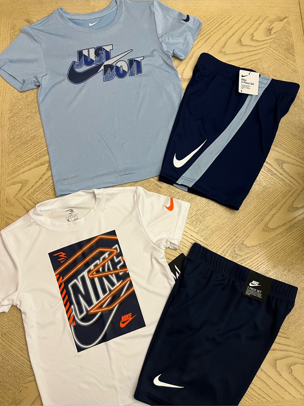 *BUNDLE* Boys Nike Tees & Shorts Size 6